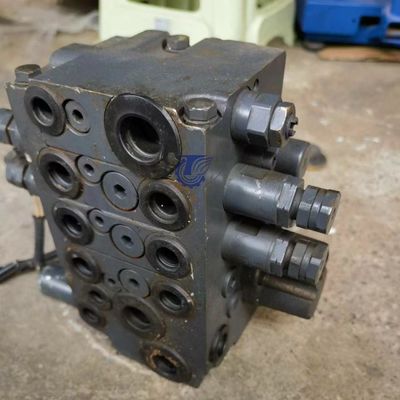 723-82-31100 7238231100 723-82-30100 Komatsu এর জন্য FD35/40-10 FD35Y/40Y-10 FD40Z-10 FD45-10 ফোর্কলিফ্ট পার্টস হাইড্রোলিক প্রধান নিয়ন্ত্রণ ভালভ পরবর্তী বাজারে মূল