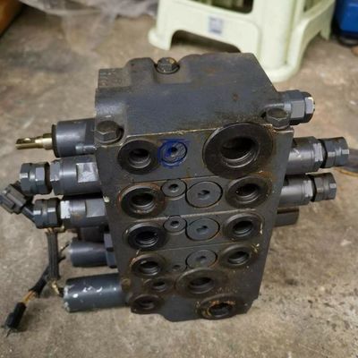 723-82-31100 7238231100 723-82-30100 Komatsu এর জন্য FD35/40-10 FD35Y/40Y-10 FD40Z-10 FD45-10 ফোর্কলিফ্ট পার্টস হাইড্রোলিক প্রধান নিয়ন্ত্রণ ভালভ পরবর্তী বাজারে মূল