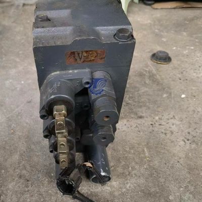723-82-31100 7238231100 723-82-30100 Komatsu এর জন্য FD35/40-10 FD35Y/40Y-10 FD40Z-10 FD45-10 ফোর্কলিফ্ট পার্টস হাইড্রোলিক প্রধান নিয়ন্ত্রণ ভালভ পরবর্তী বাজারে মূল
